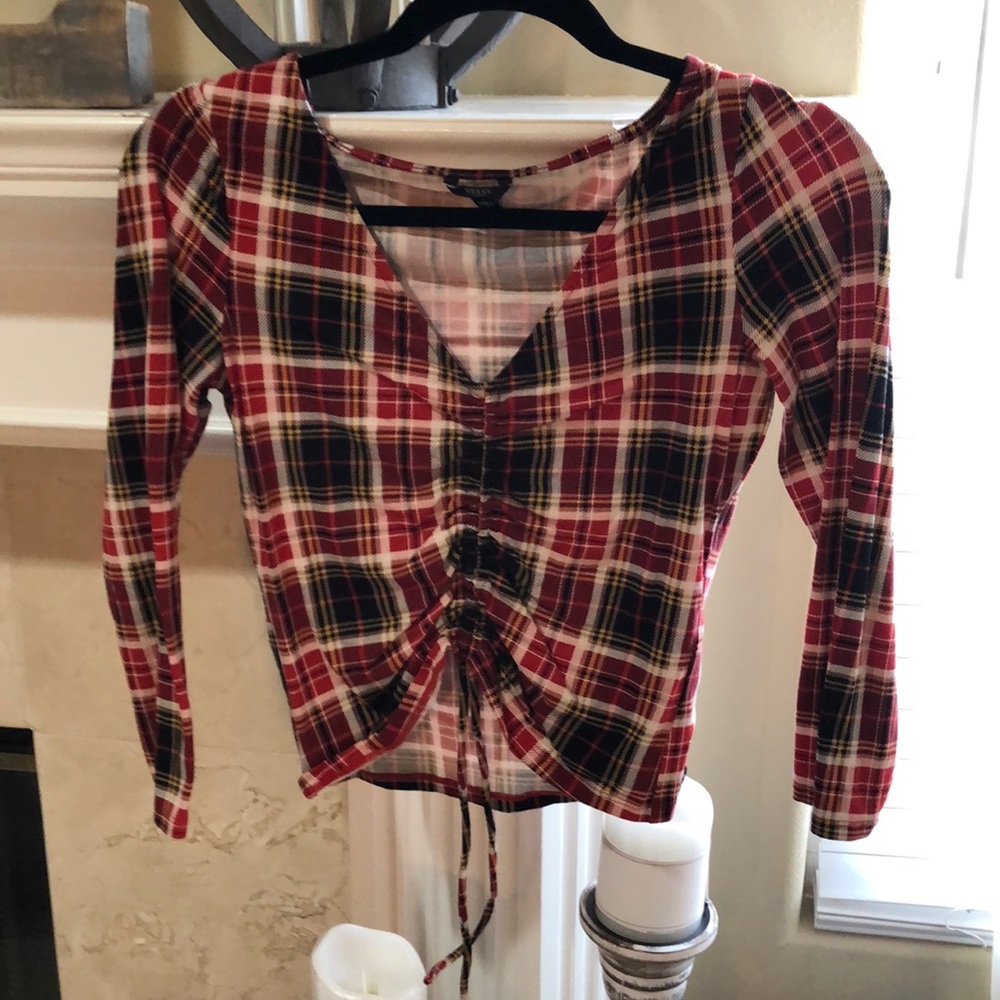 Guess crop top